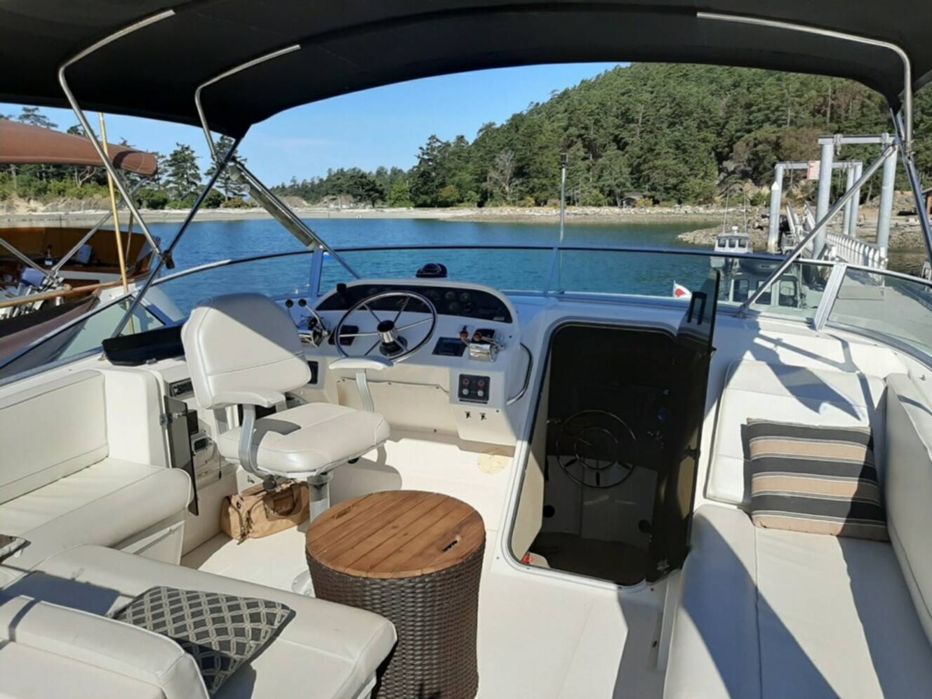 A photo of this 1995 Bayliner 4788 PILOTHOUSE MOTORYACHT