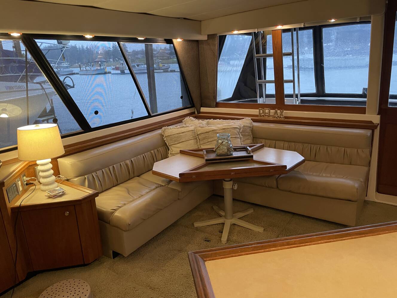 A photo of this 1995 Bayliner 4788 PILOTHOUSE MOTORYACHT