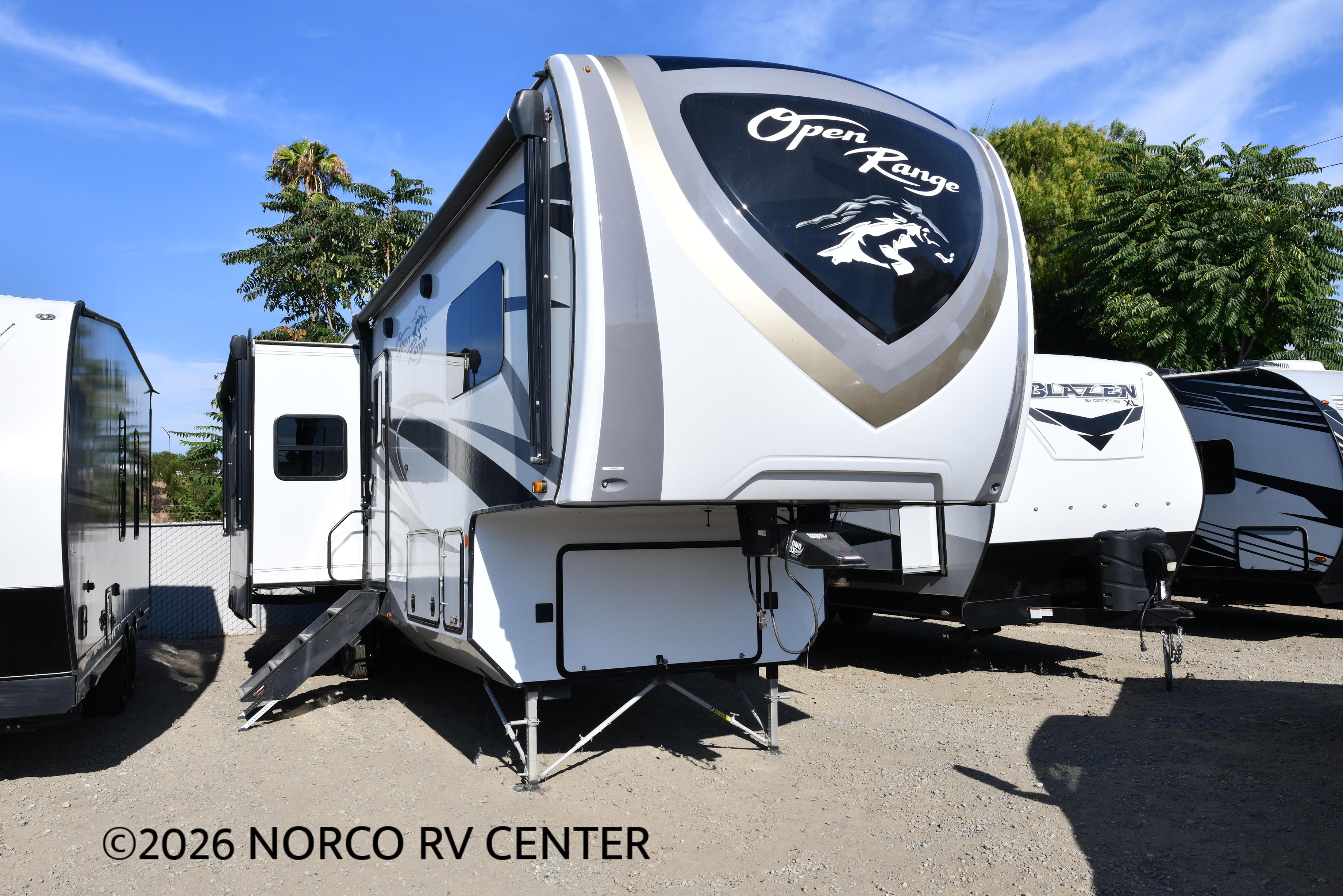 2022 Highland Ridge Rv Open Range OF374BHS in norco CA
