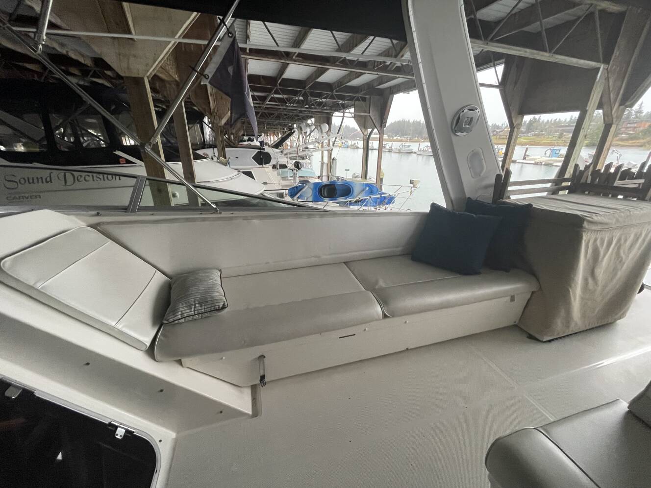 A photo of this 1995 Bayliner 4788 PILOTHOUSE MOTORYACHT