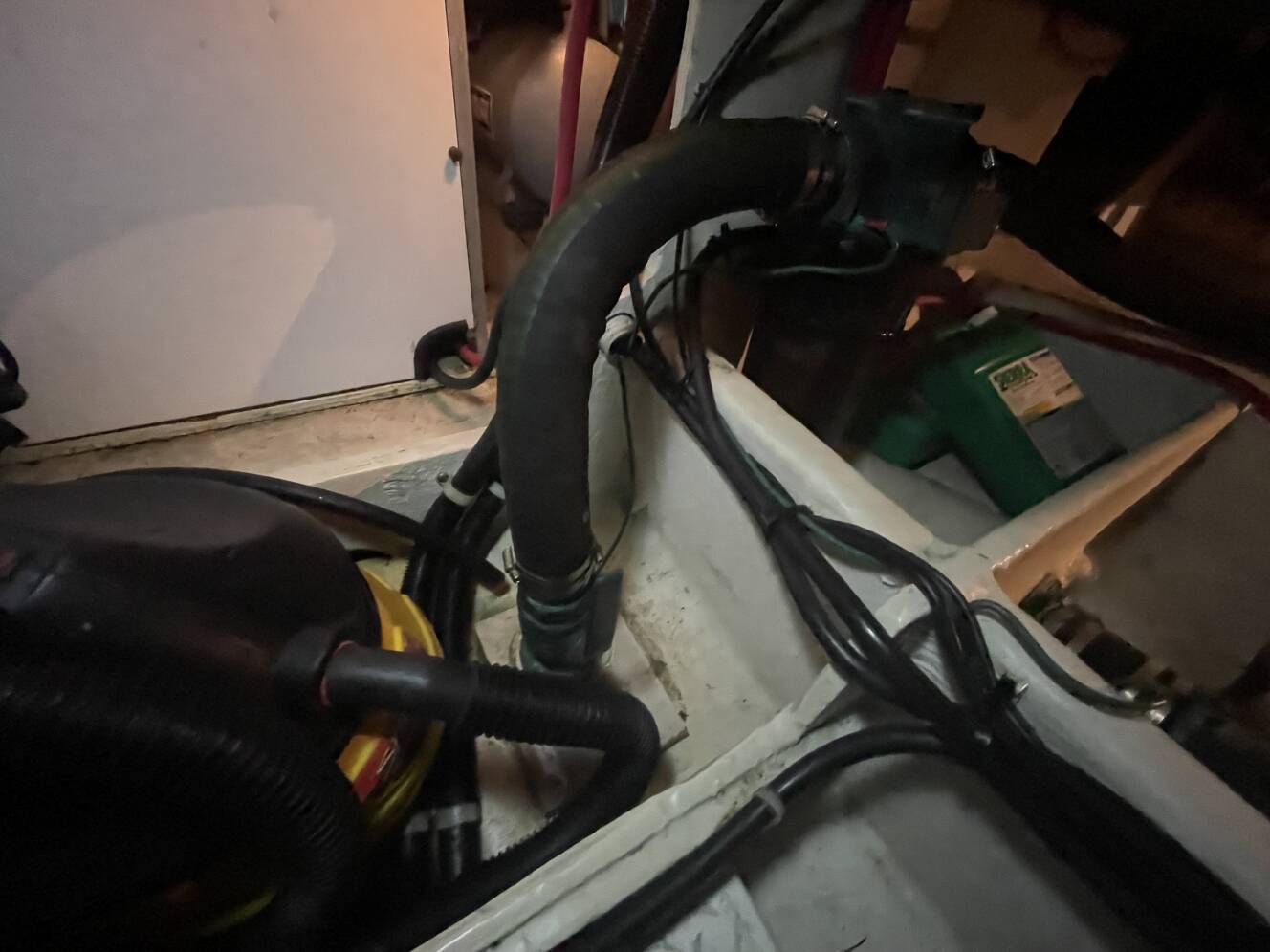A photo of this 1995 Bayliner 4788 PILOTHOUSE MOTORYACHT