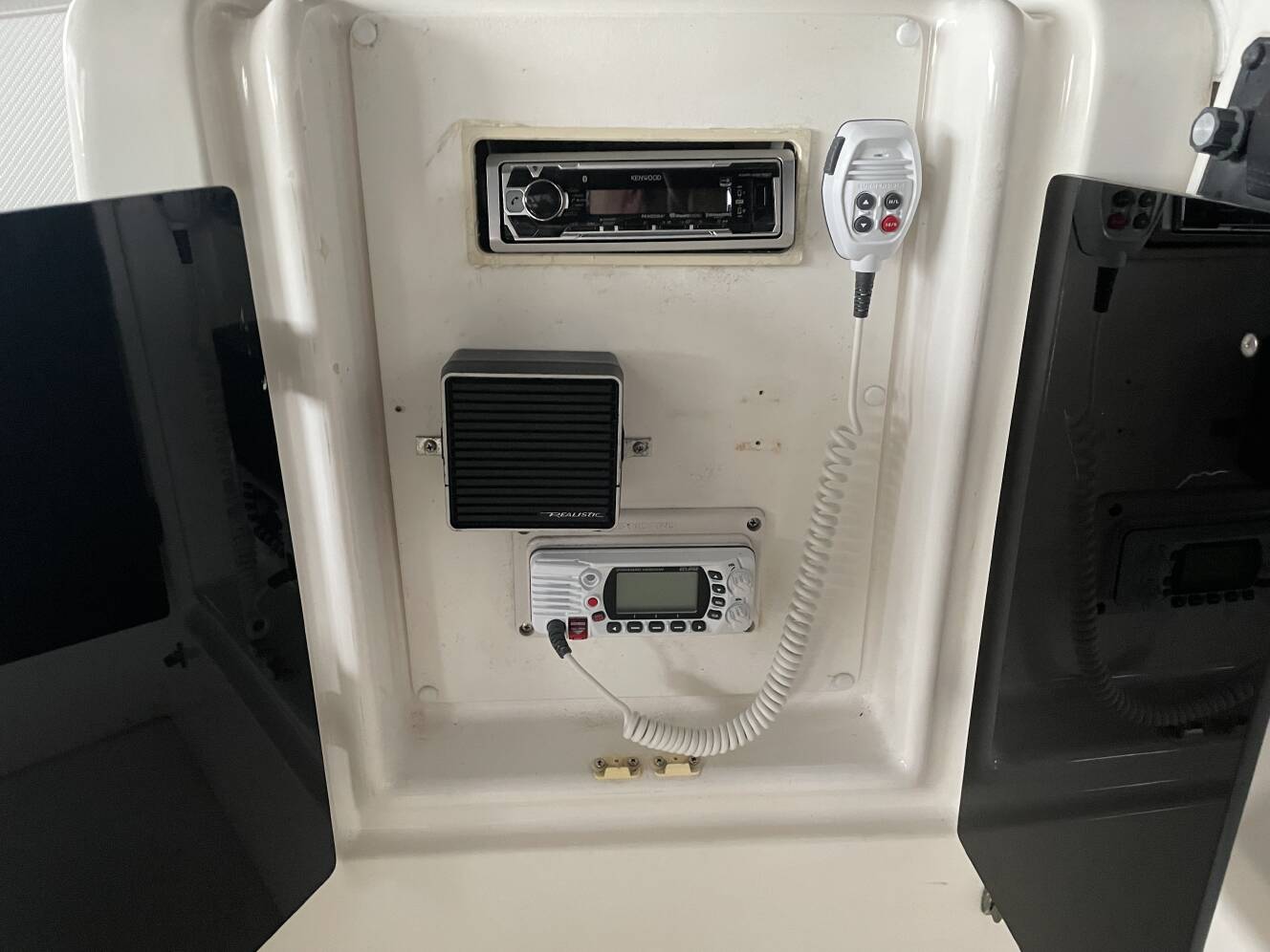 A photo of this 1995 Bayliner 4788 PILOTHOUSE MOTORYACHT