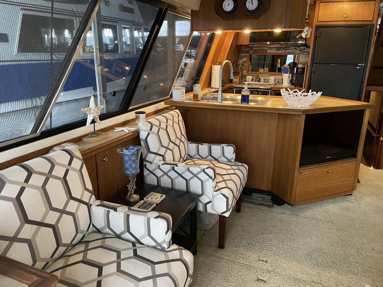 A photo of this 1995 Bayliner 4788 PILOTHOUSE MOTORYACHT