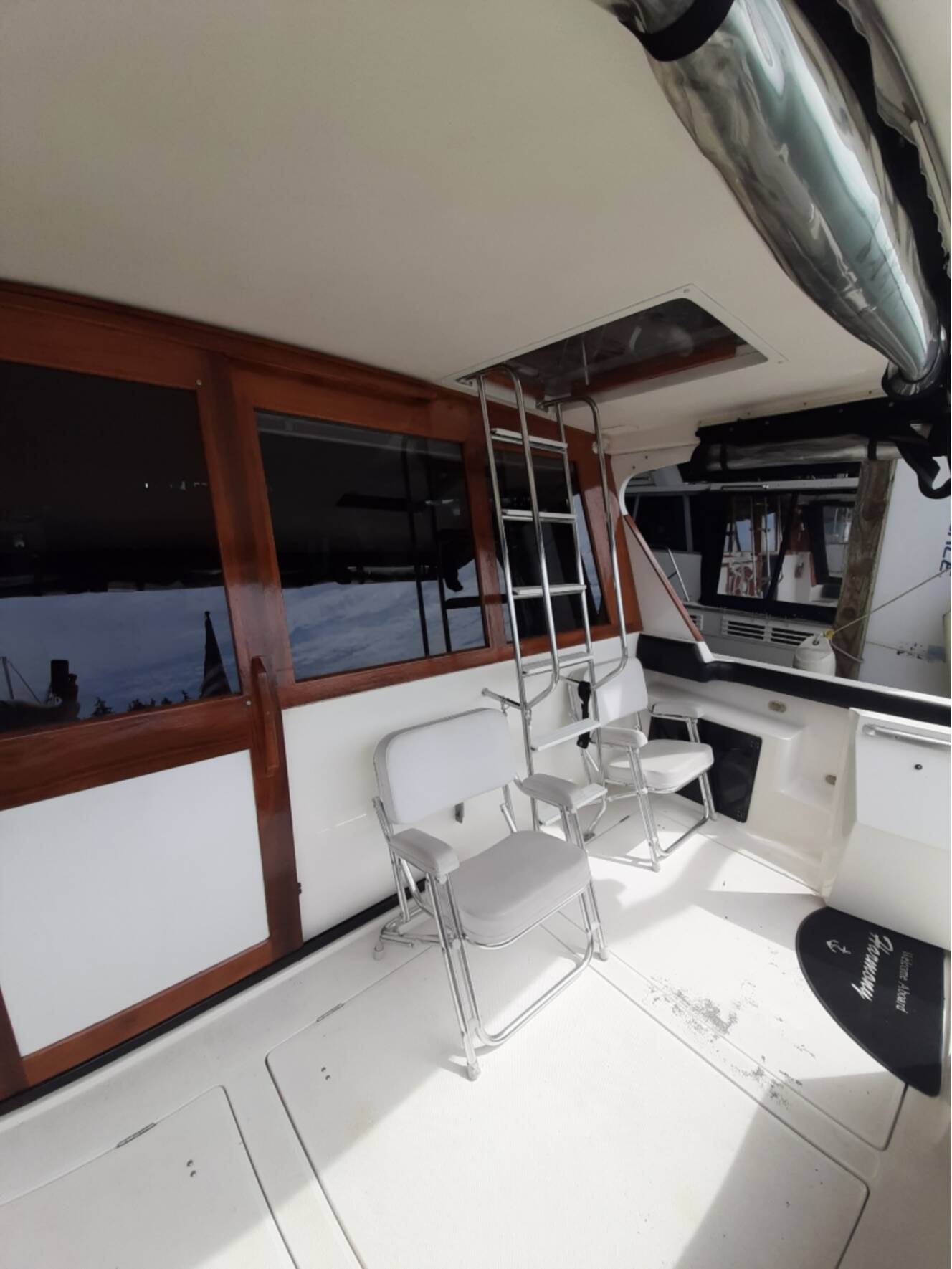 A photo of this 1995 Bayliner 4788 PILOTHOUSE MOTORYACHT