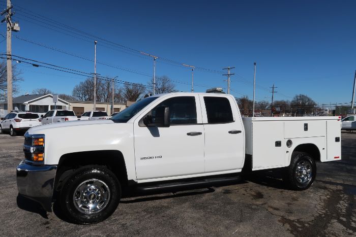 2015 CHEVROLET SILVERADO 2500HD in Springfield, MO
