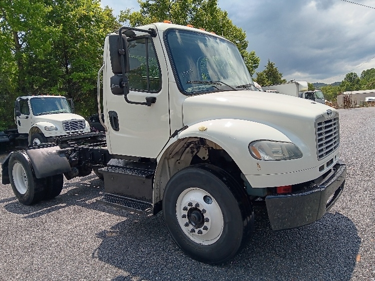 2018 FREIGHTLINER BUSINESS CLASS M2 106 in Morristown, TN