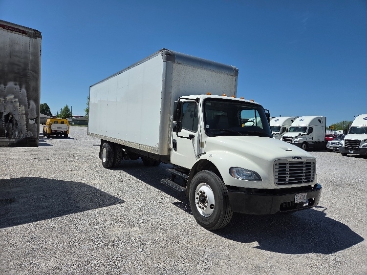 2021 FREIGHTLINER BUSINESS CLASS M2 106 in Carthage, MO