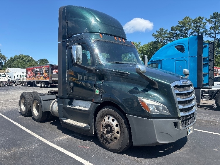 2020 FREIGHTLINER CASCADIA 126 in Ladson, SC