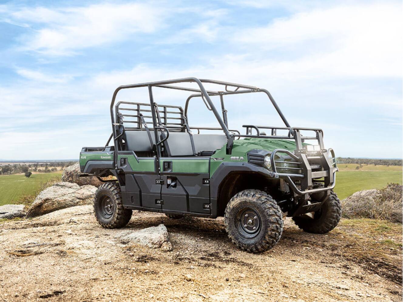 A photo of this 2026 Kawasaki MULE PRO-FXT™ 820 EPS