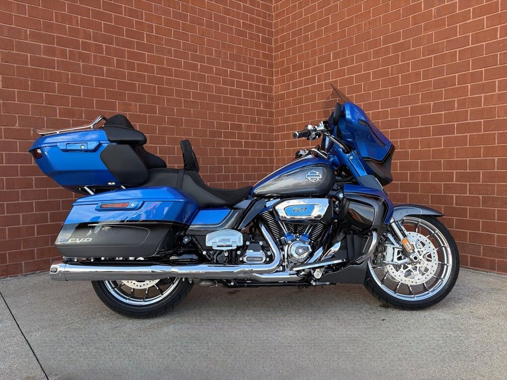 2026 Harley-Davidson Street Glide FLHXLSE - CVO Limited CVO LIMITED in Waterford Twp, MI