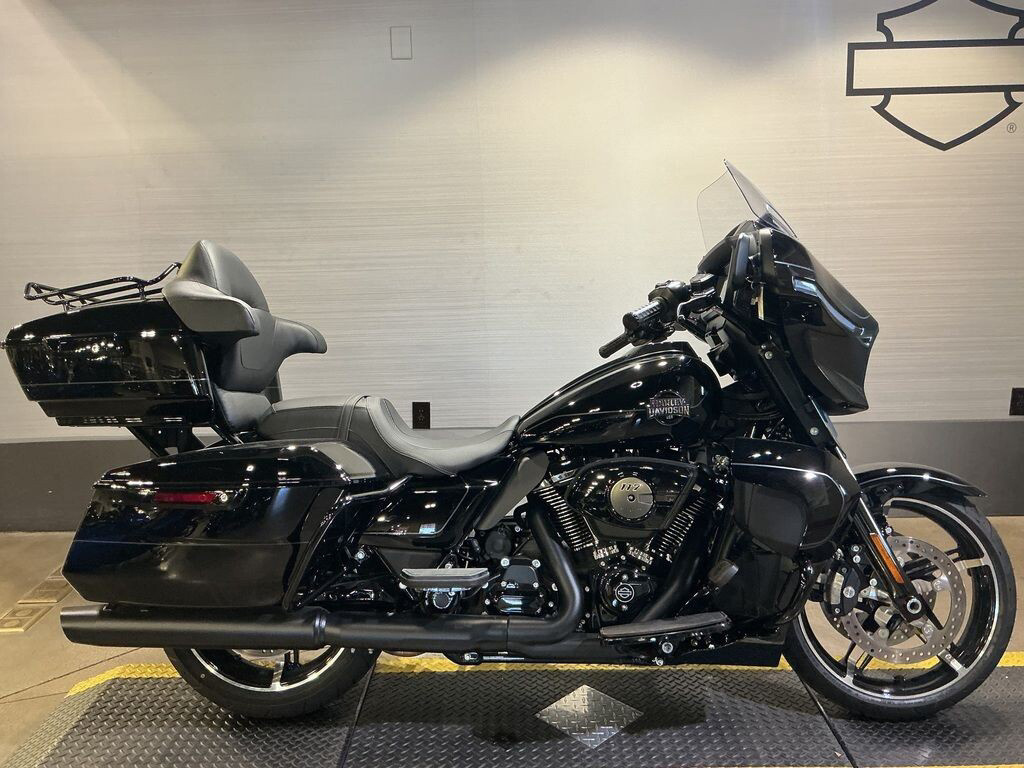 2025 Harley-Davidson Street Glide Ultra BASE in Peoria, AZ