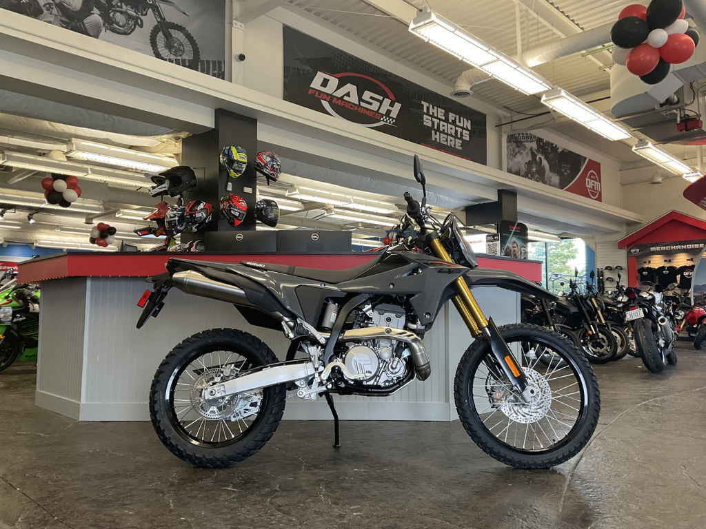 2025 Suzuki DR-Z 4S Base Base BASE in Canandaigua, NY