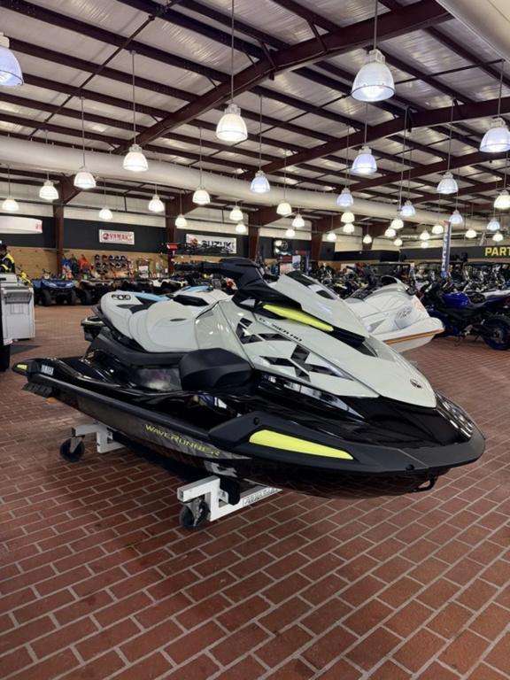 2026 Yamaha Waverunners VX Cruiser HO With Audio CRUISER HO in Jacksonville, FL