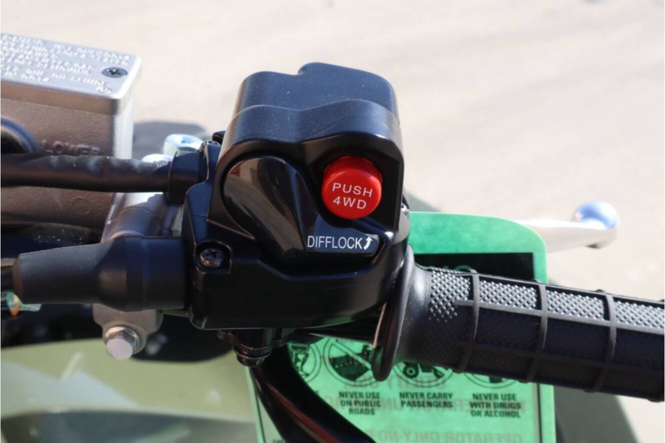 A photo of this 2025 Suzuki KingQuad 500 AXi Power Steering