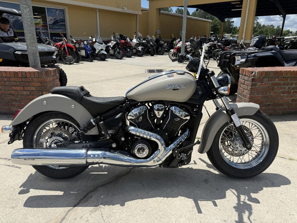 2025 Indian Scout Classic Limited +Tech Silver Quartz Smoke LIMITED + TECH in Jacksonville, FL