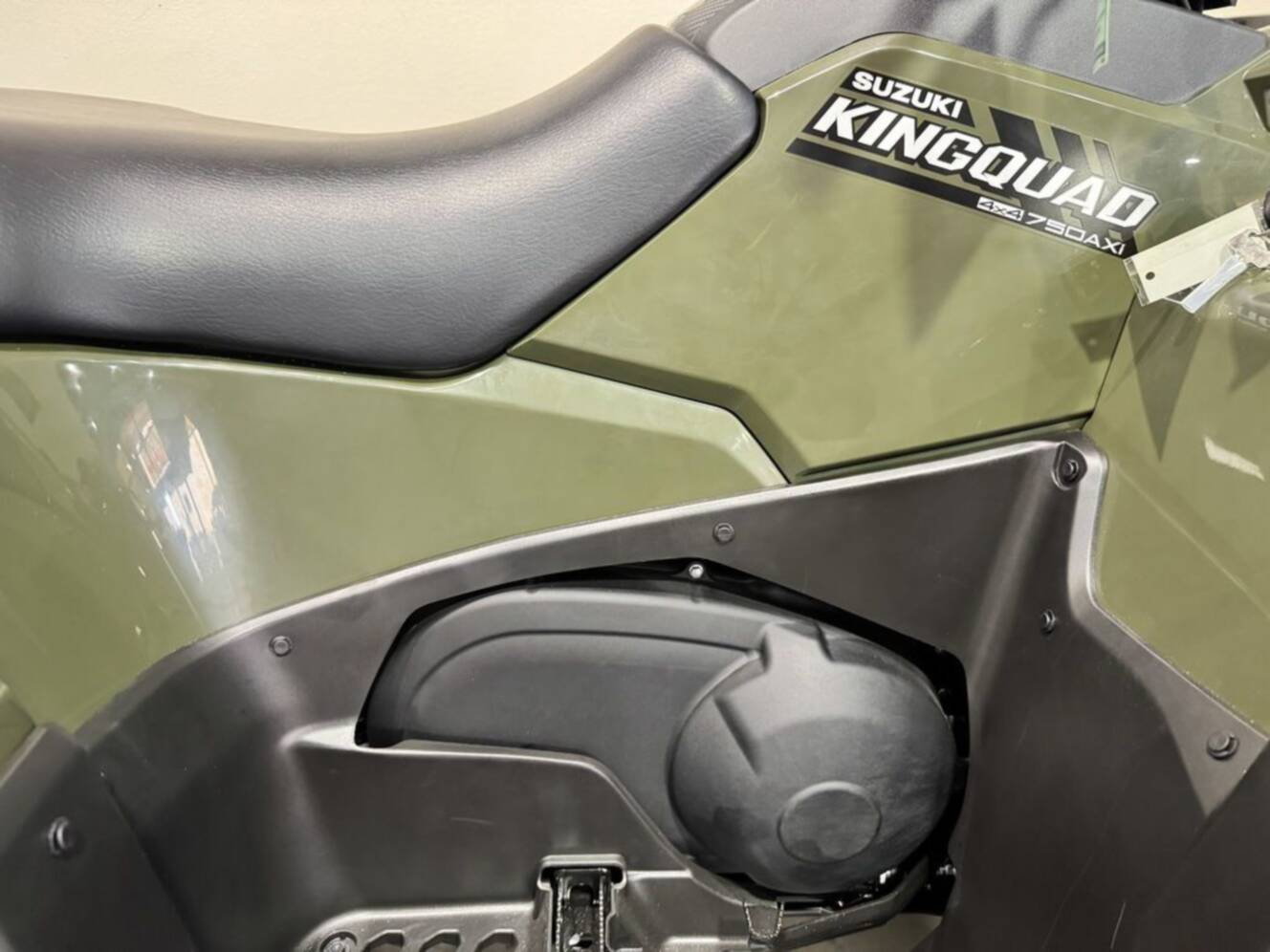 A photo of this 2025 Suzuki KingQuad 750 AXi
