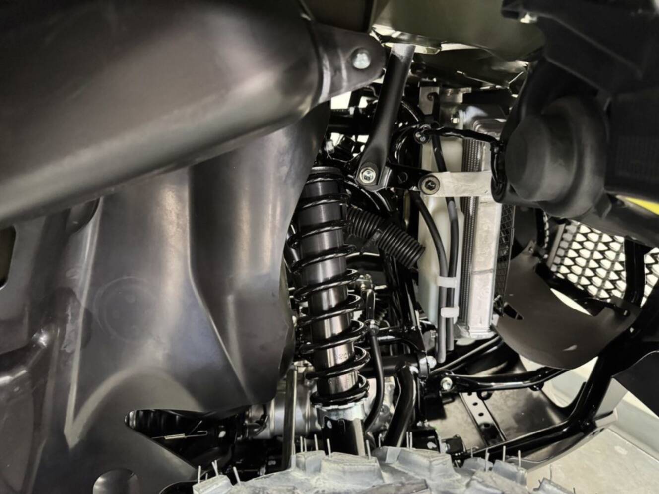 A photo of this 2025 Suzuki KingQuad 750 AXi
