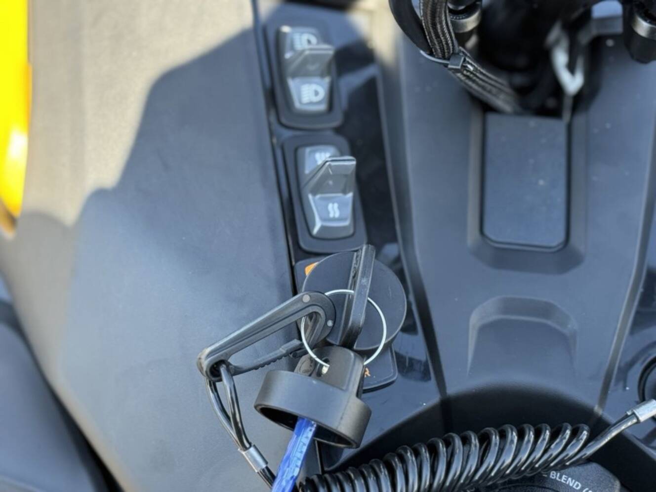 A photo of this 2026 Ski-Doo Summit NEO 600 EFI - 85 H_Al