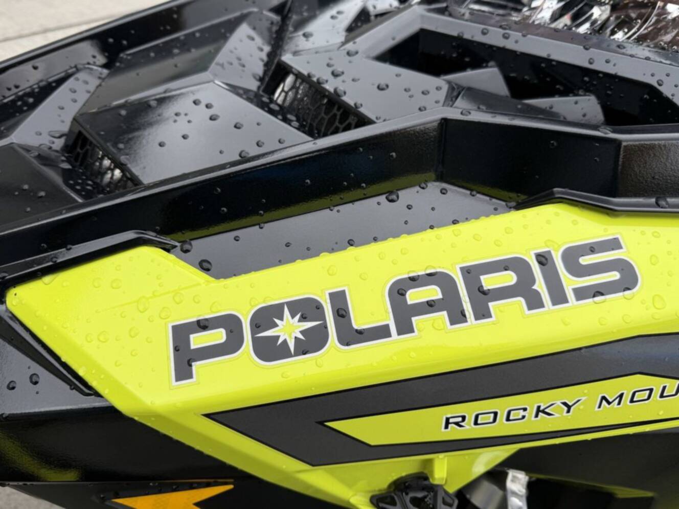 A photo of this 2019 Polaris  800 PRO-RMK 163 SC Select