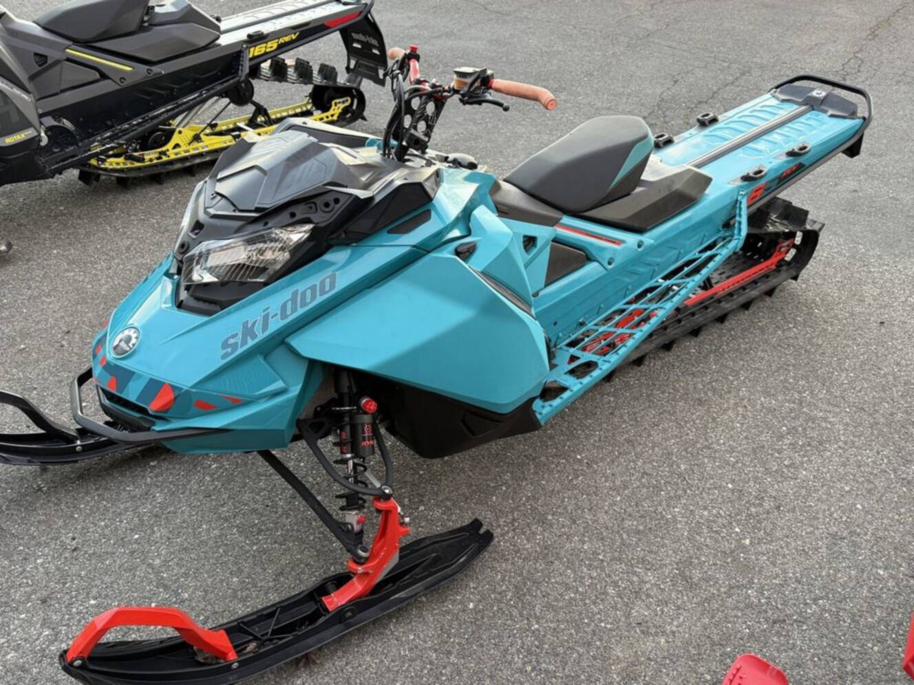 A photo of this 2019 Ski-Doo Freeride 165 850 E-TEC SS PowderMax Light 3.0 H_A