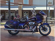 Check out the 2025 Harley-Davidson Road Glide Key Highlights image