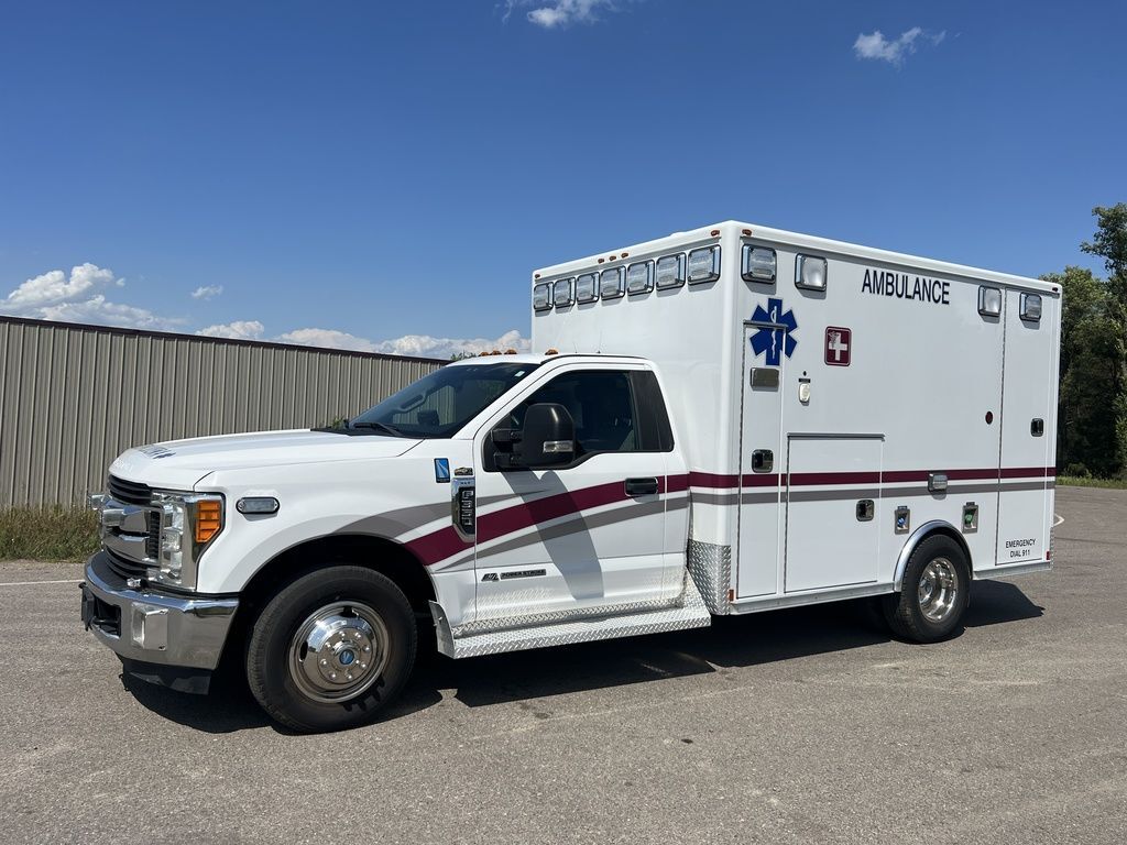 2019 FORD F350 SUPER DUTY AMBULANCE in Rice, MN