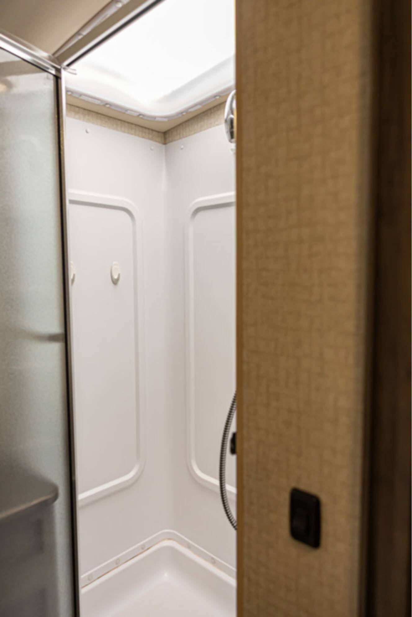 A photo of this 2019 Winnebago Sightseer 33C