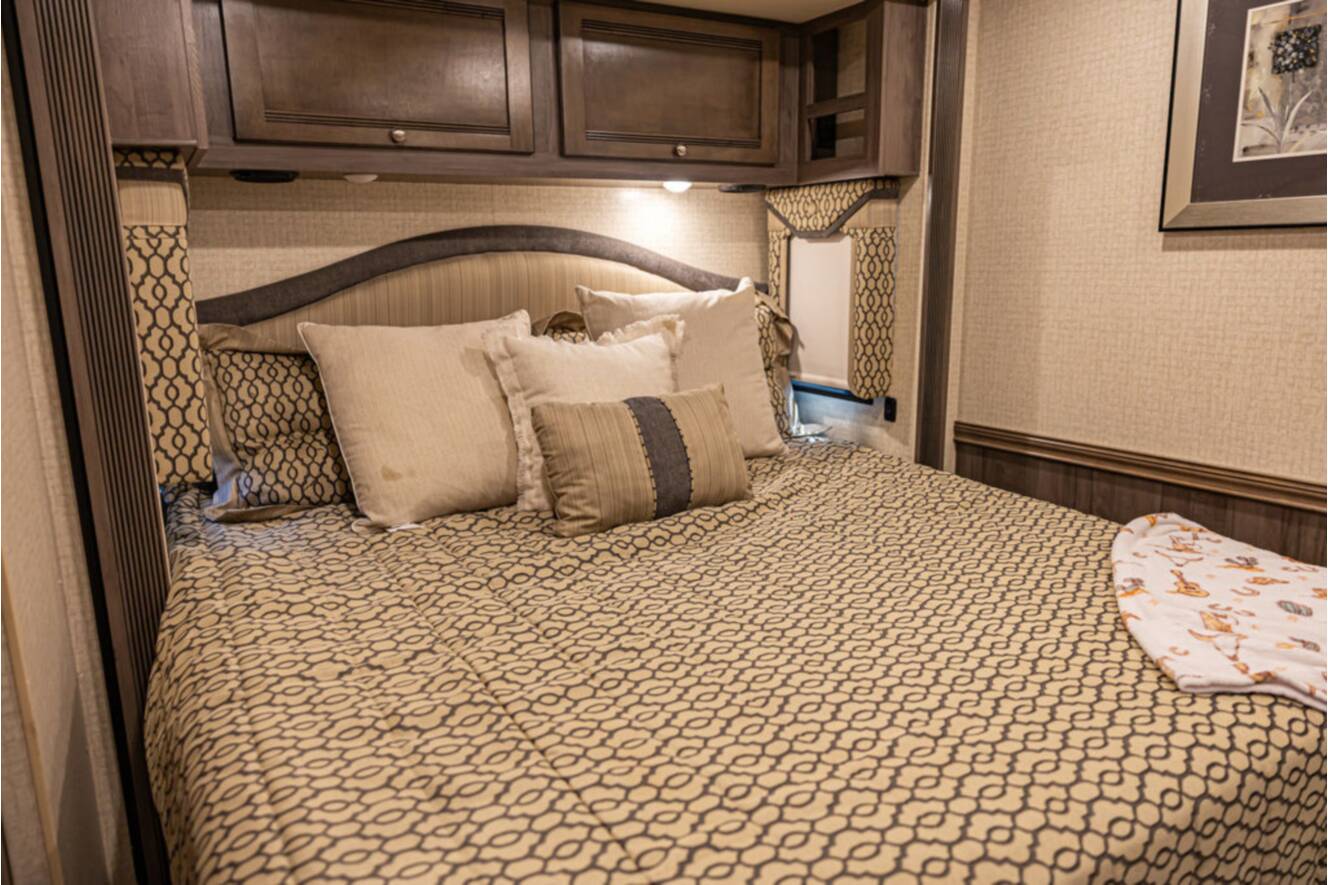 A photo of this 2019 Winnebago Sightseer 33C