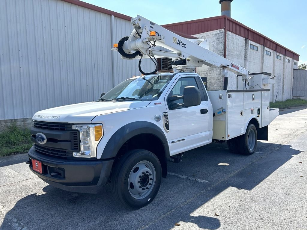 2017 ALTEC AT 237 / Ford F550 - Bucket Truck in Lindale, TX