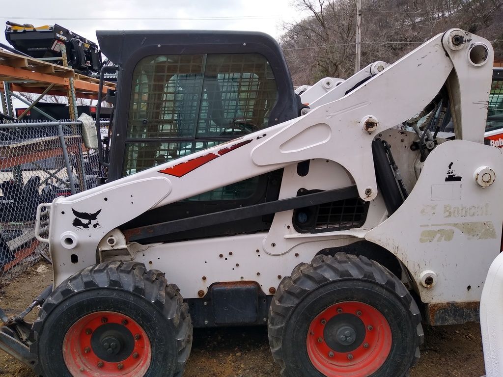 2020 BOBCAT S740 in La Crescent, MN