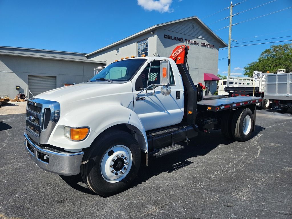2015 FORD F750 in Deland, FL
