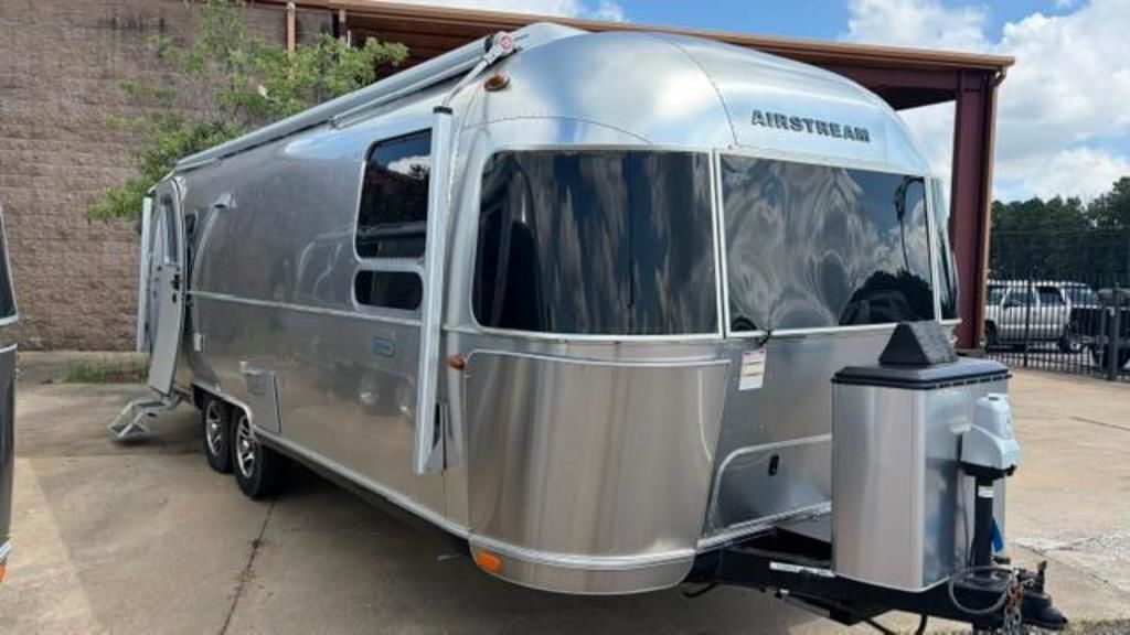 2019 Airstream Globetrotter® 27FB in southaven MS