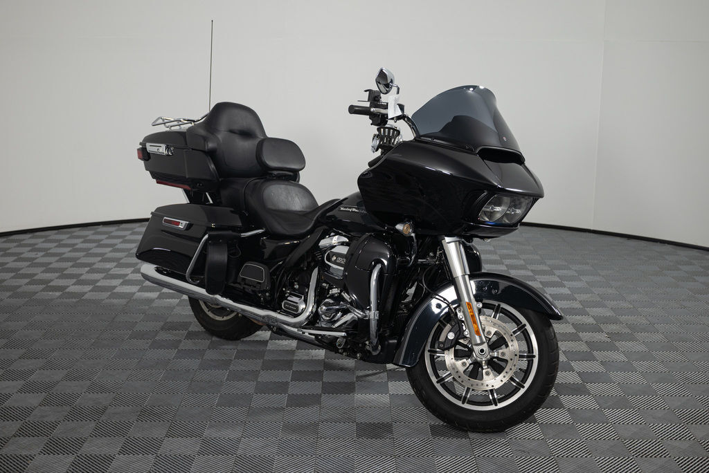 2019 Harley-Davidson® FLTRU - Road Glide® Ultra ULTRA in Oshkosh, WI