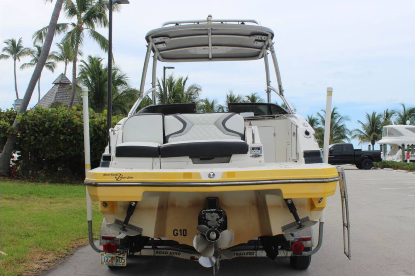 A photo of this 2011 Monterey M5 MSX Sport Boat