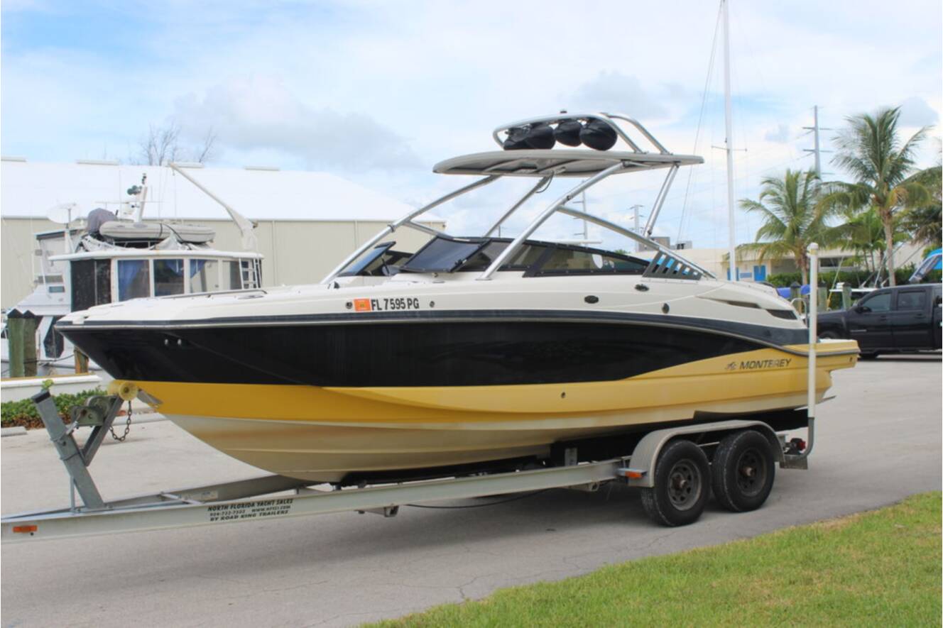 A photo of this 2011 Monterey M5 MSX Sport Boat