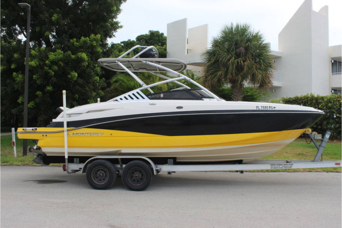 A photo of this 2011 Monterey M5 MSX Sport Boat