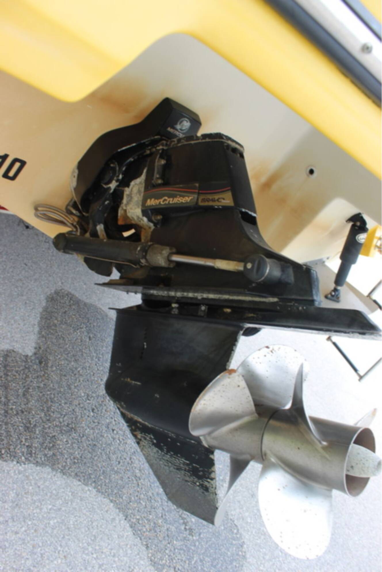 A photo of this 2011 Monterey M5 MSX Sport Boat