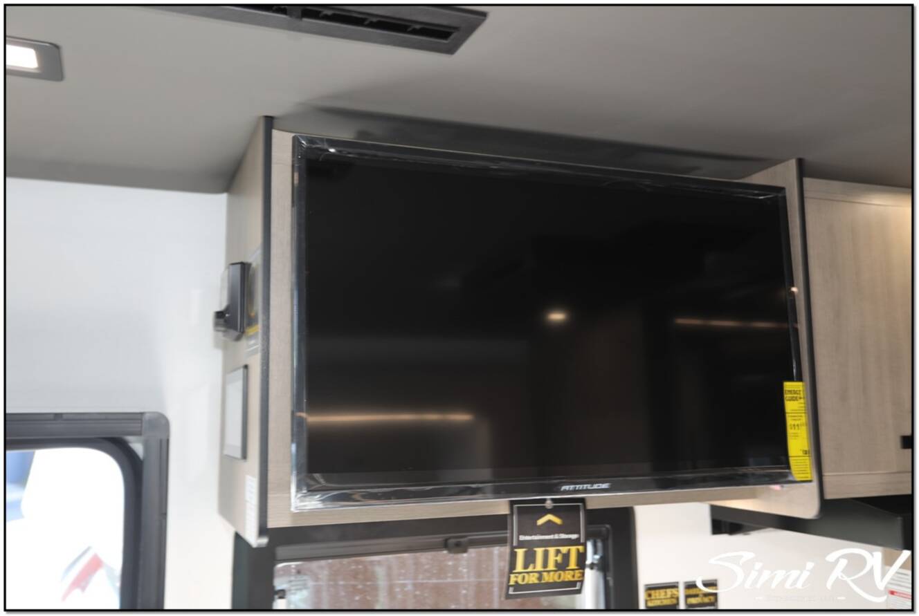 A photo of this 2026 Grand Design Lineage Series M 25TK
