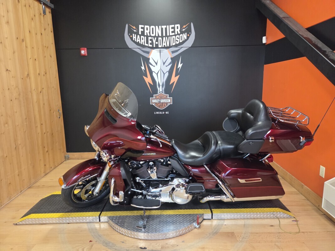 2017 Harley-Davidson Ultra Limited ULTRA LIMITED in Topeka, KS