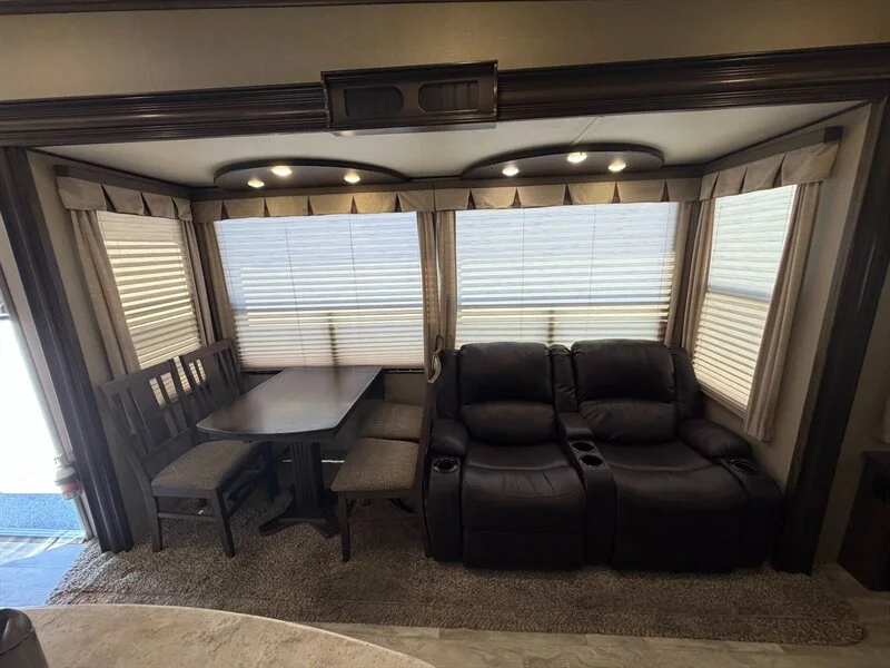 2016 Grand Design RV Solitude ST321RL