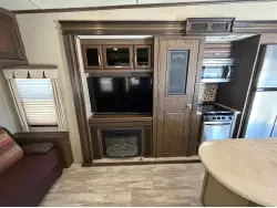 2016 Grand Design RV Solitude ST321RL