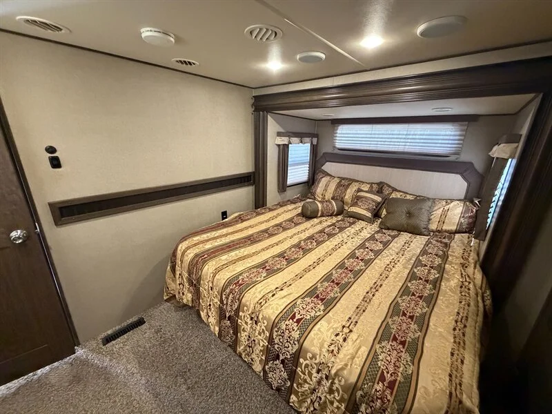 2016 Grand Design RV Solitude ST321RL