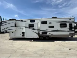 2020 Jayco NORTHPOINT 377RLBH