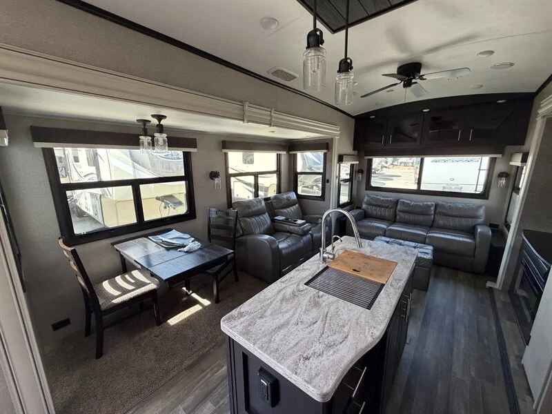 2020 Jayco NORTHPOINT 377RLBH