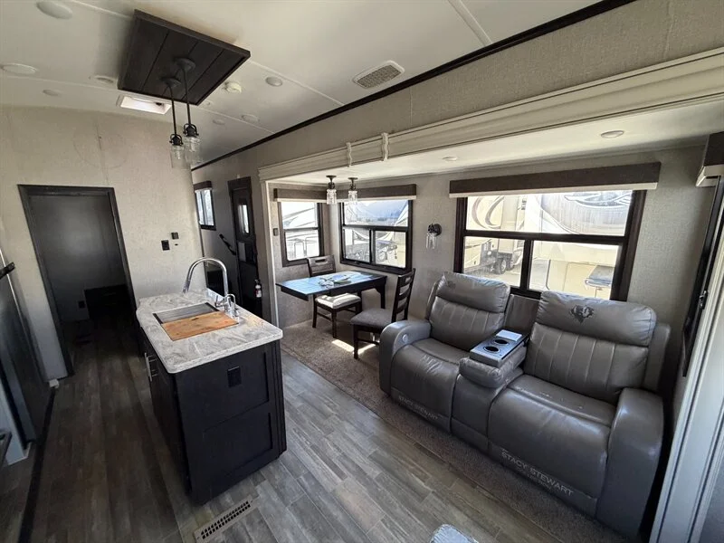 2020 Jayco NORTHPOINT 377RLBH