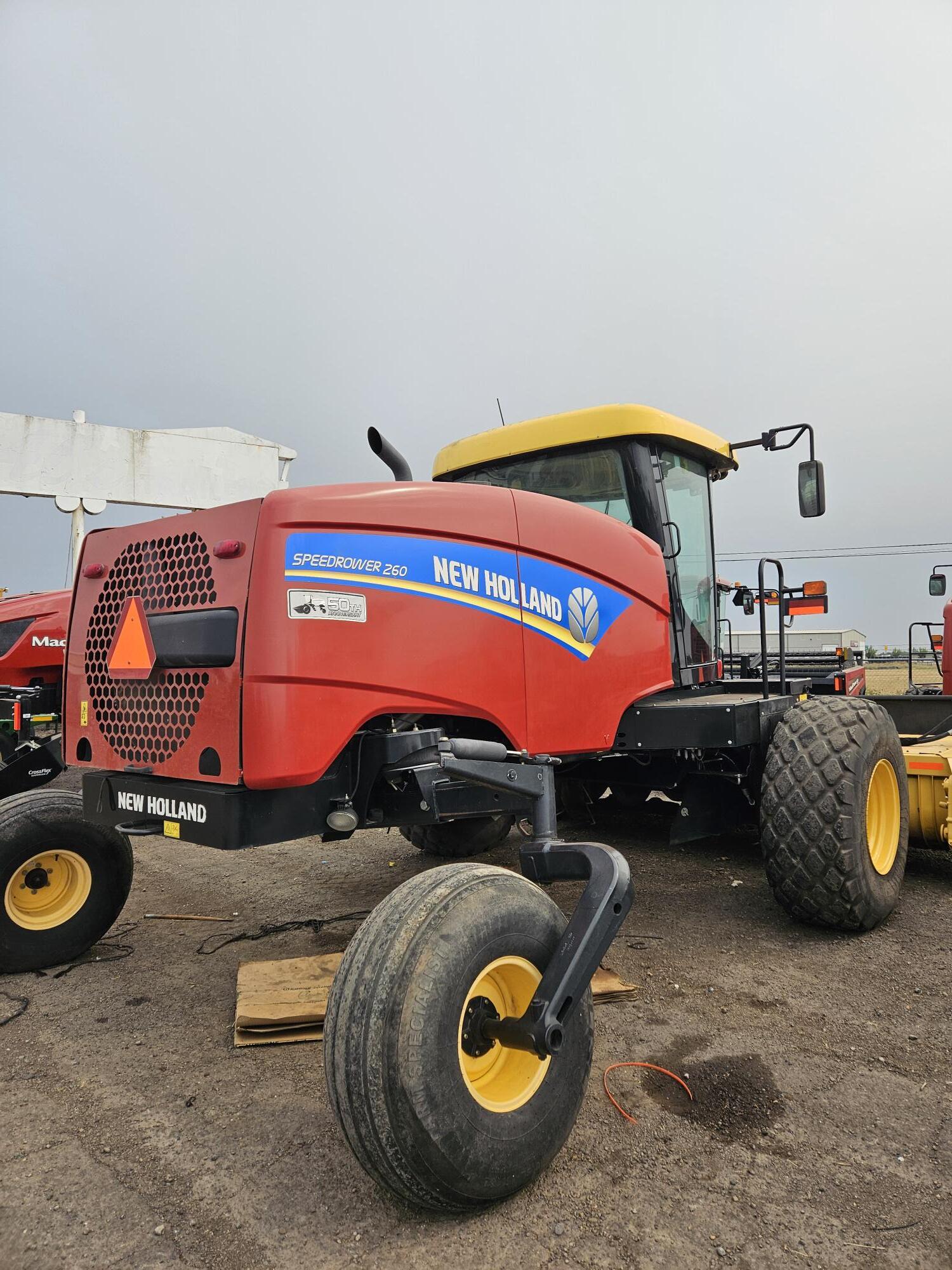 New Holland 260 YEG in Tangent, OR