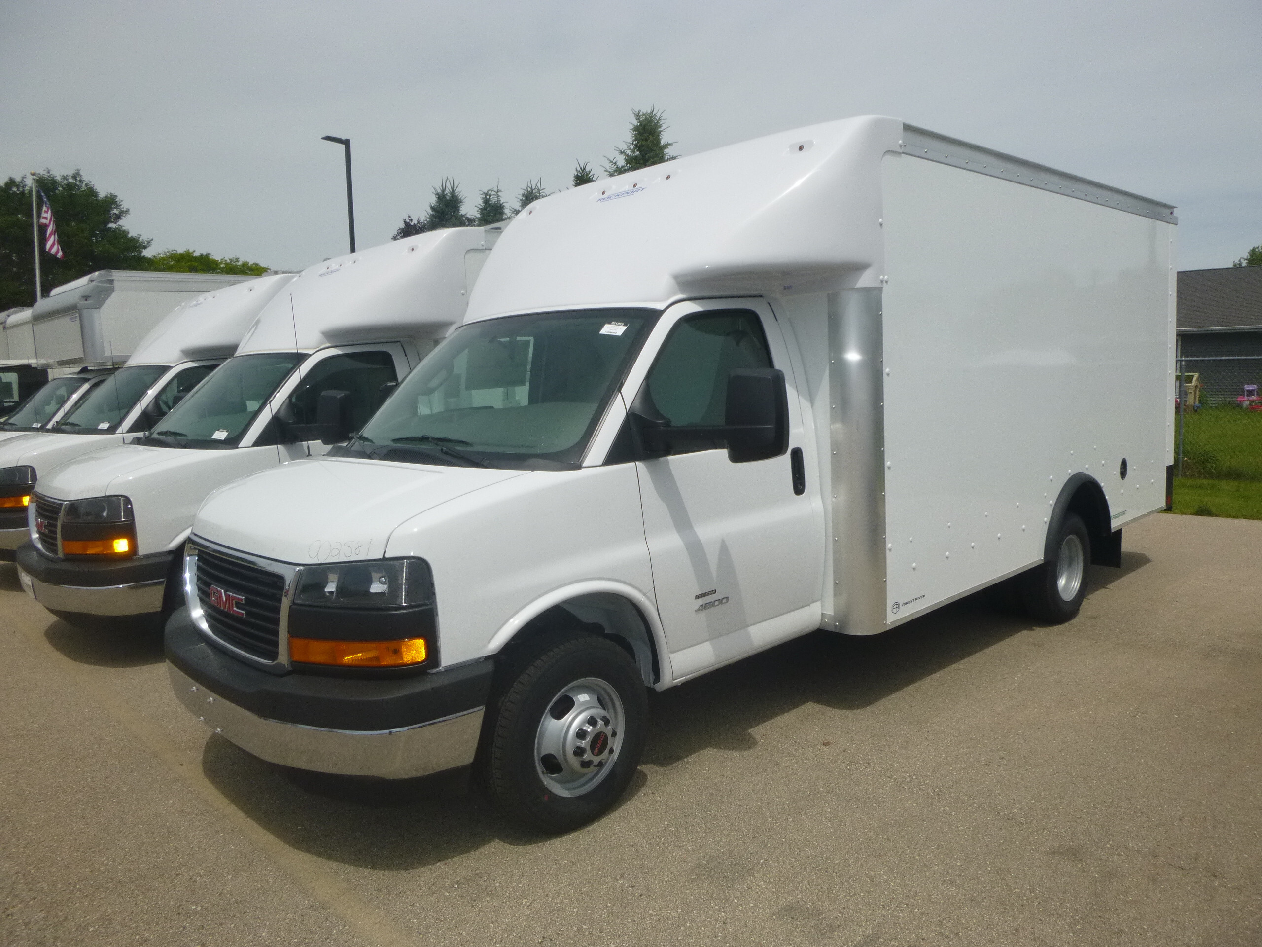 2026 GMC Savana 4500 14' cube van in Janesville, WI