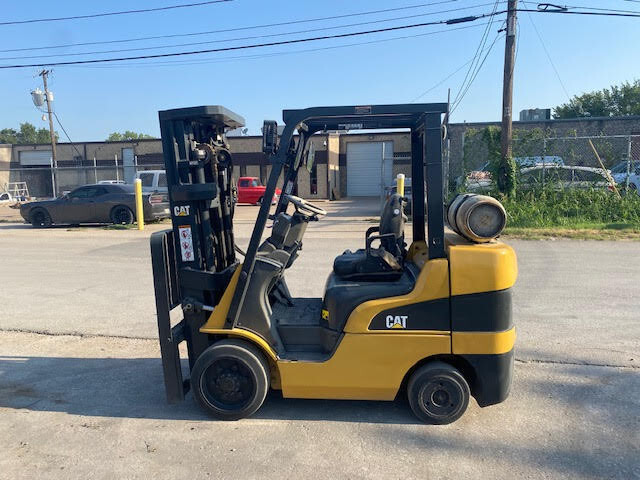 2014 CAT Lift Trucks 2C6000 in Dallas, TX