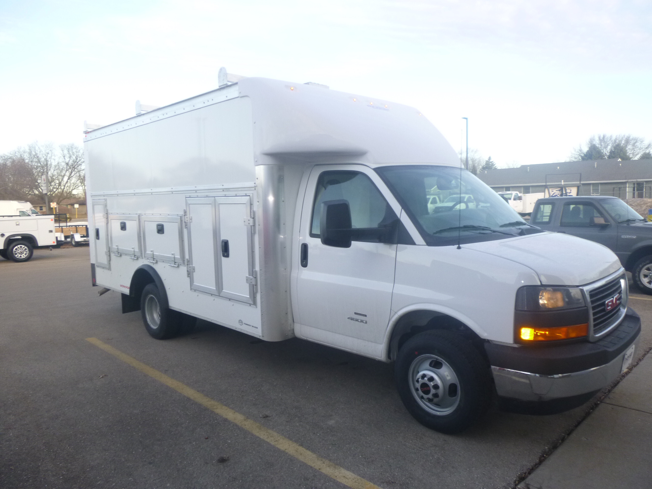 2026 GMC Savana 4500 14' Service/Utility Truck in Janesville, WI