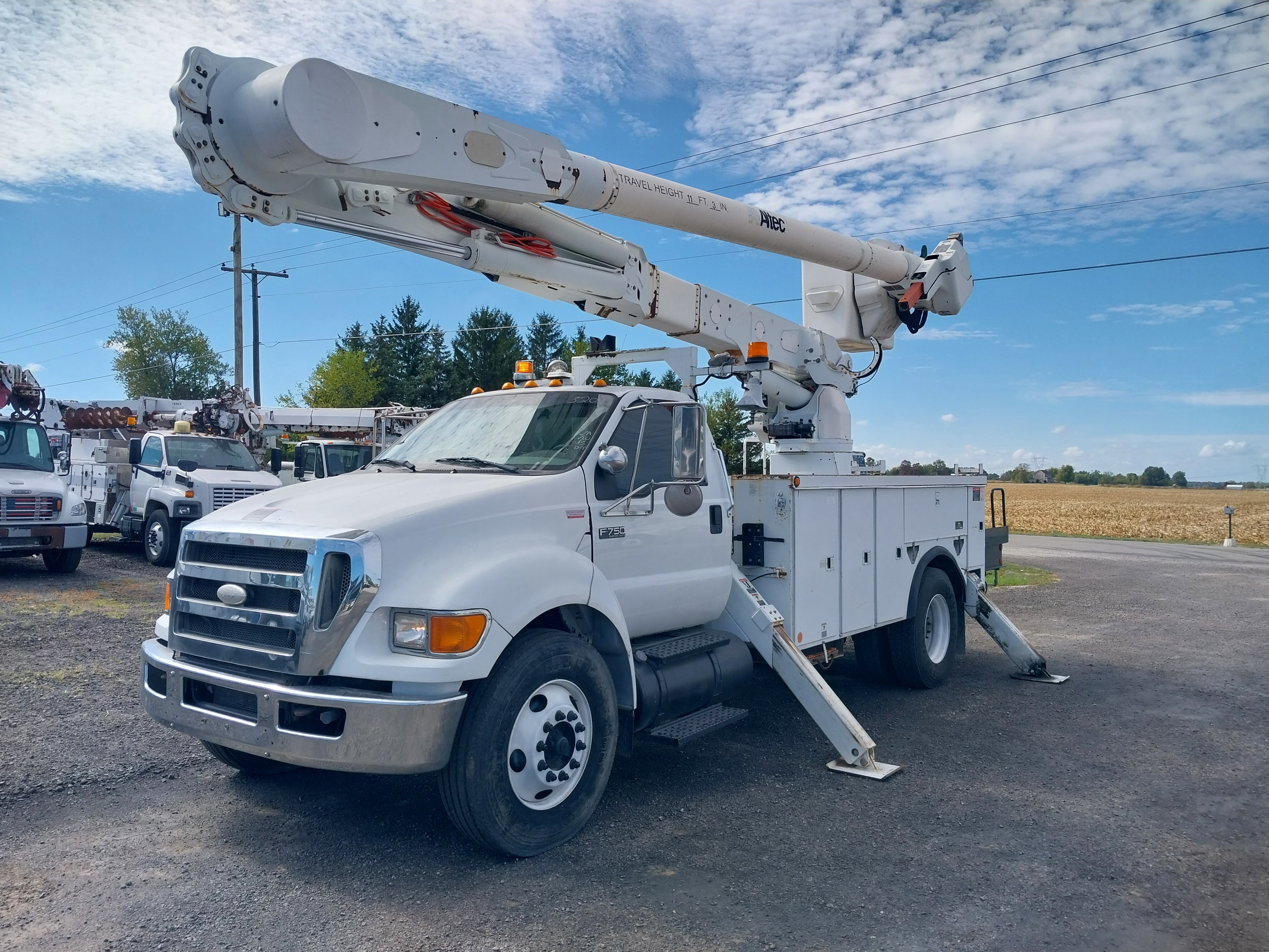 2008 FORD F750 in Craigville, IN
